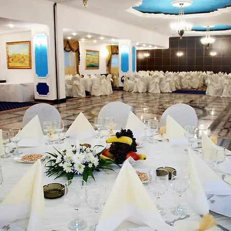 Hotel Prahova Plaza 4*